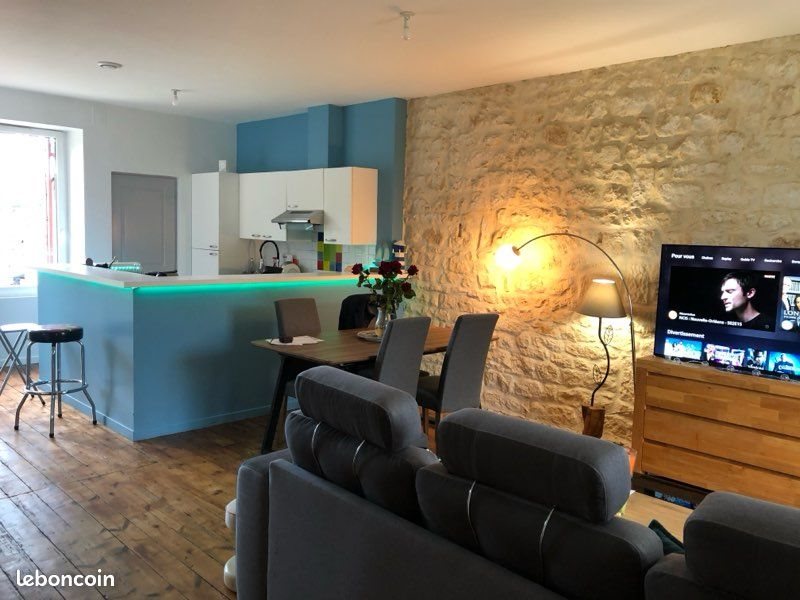 Maison à louer, 67m², Saintes