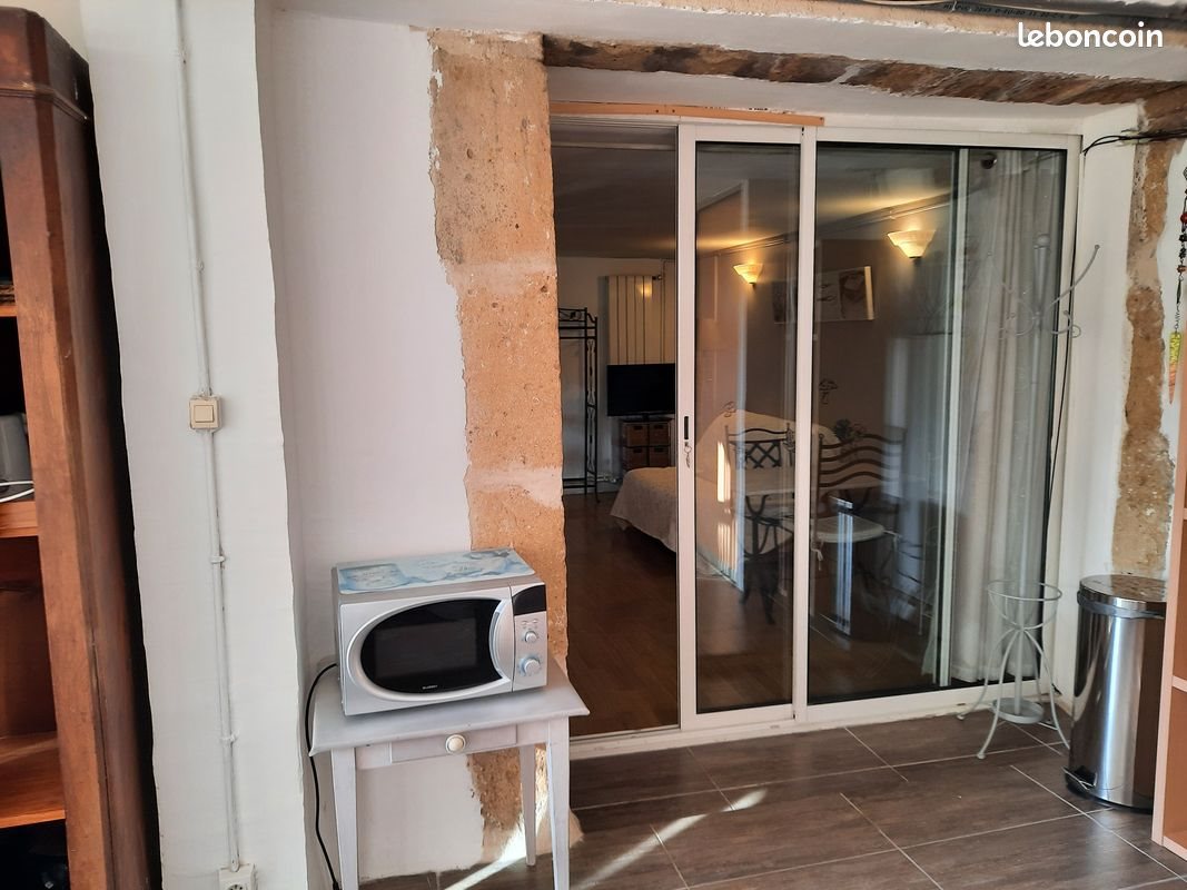 Appartement à louer, 28m², Le Puy-Sainte-Réparade