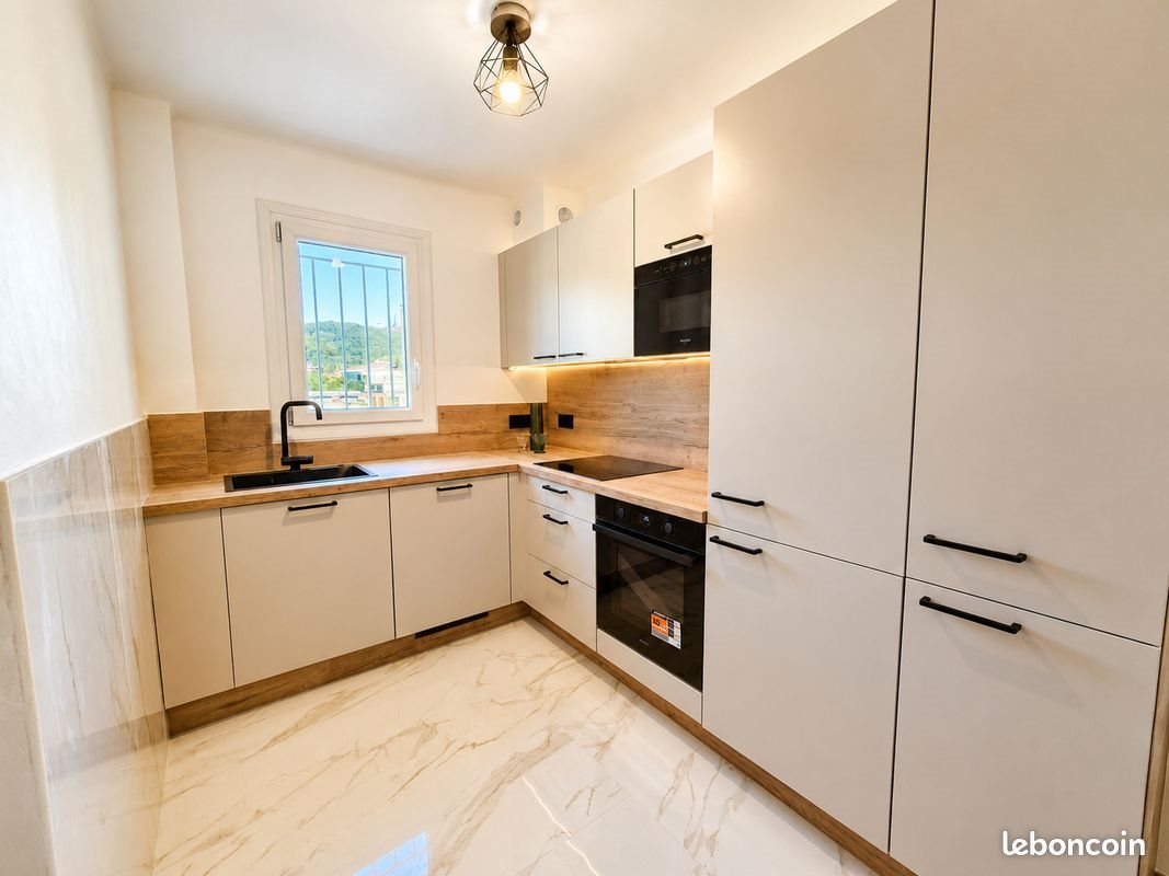 Appartement à vendre, 56m², Carqueiranne
