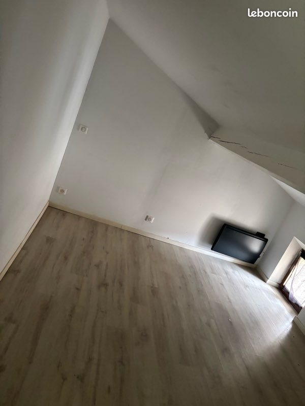 Appartement à louer, 60m², Laroque-Timbaut