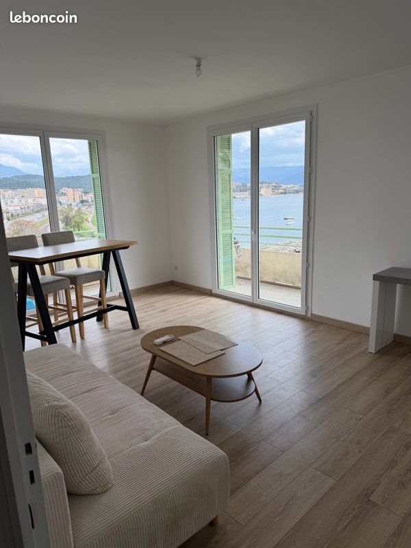 Appartement à louer, 70m², Ajaccio