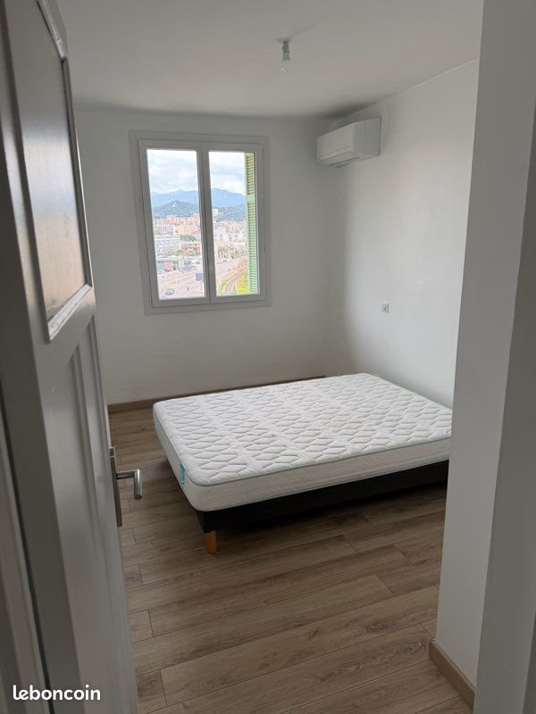 Appartement à louer, 70m², Ajaccio