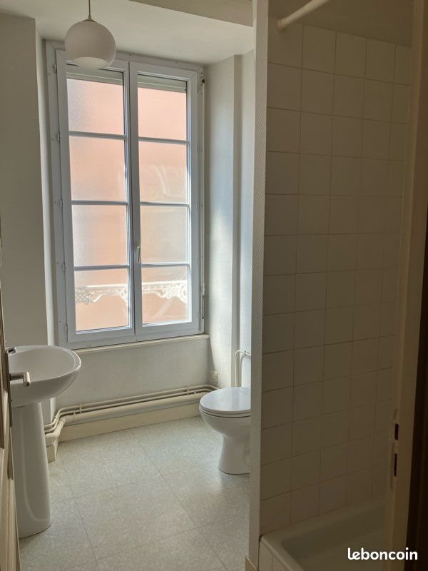 Appartement à louer, 29m², Pontgibaud