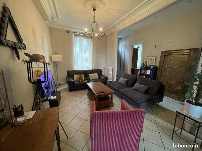 Maison à louer, 150m², Béguey