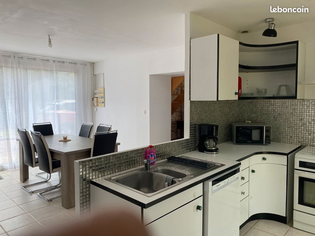 Maison à louer, 122m², Lussant