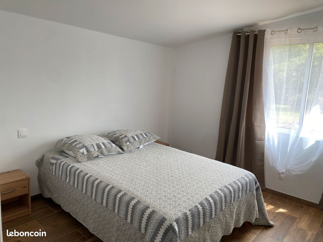 Maison à louer, 122m², Lussant