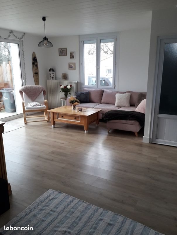 Maison à louer, 73m², Coëx