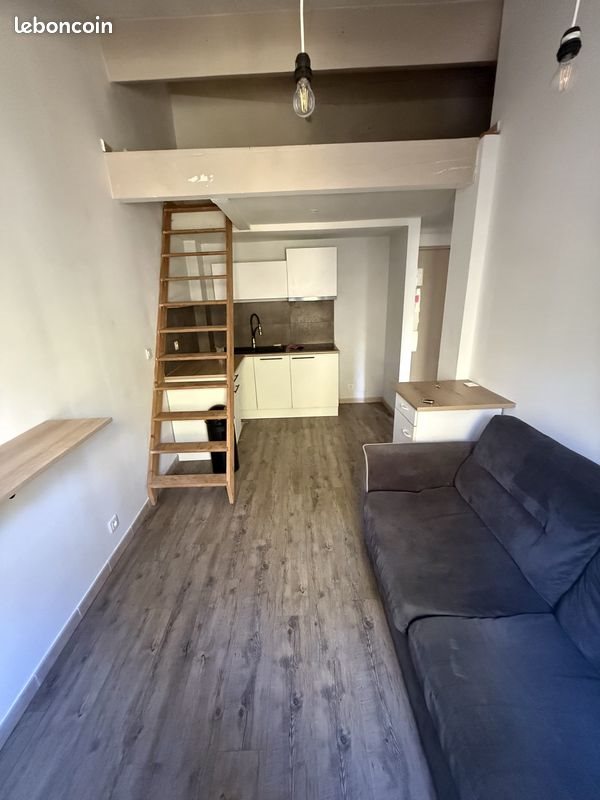 Appartement à louer, 33m², Forcalqueiret
