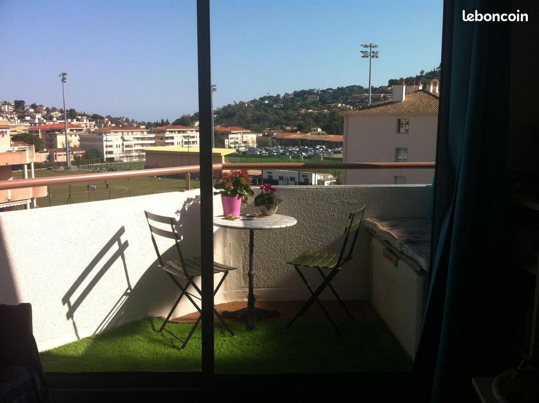 Appartement à louer, 25m², Vallauris
