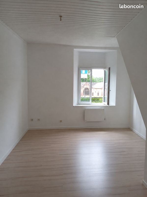 Appartement à louer, 60m², Wignehies