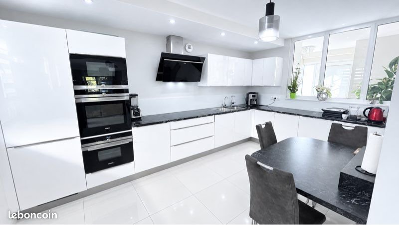 Maison à vendre, 157m², Village-Neuf