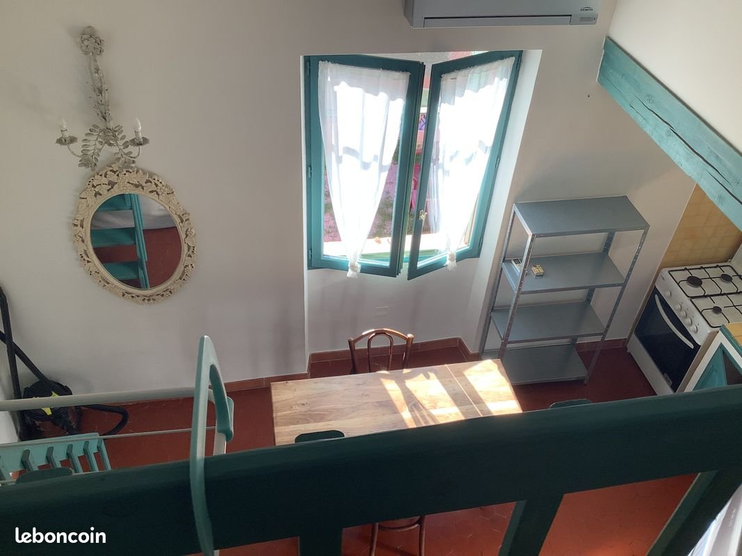 Appartement à louer, 28m², La Roque-d'Anthéron