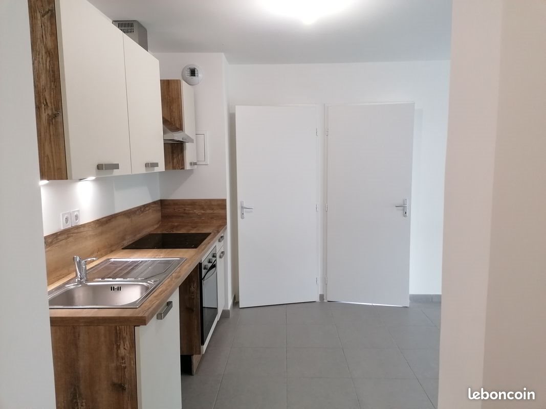 Appartement à louer, 39m², Vénissieux