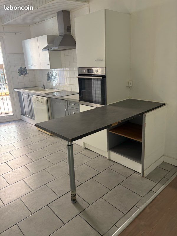 Maison à louer, 102m², Trouillas