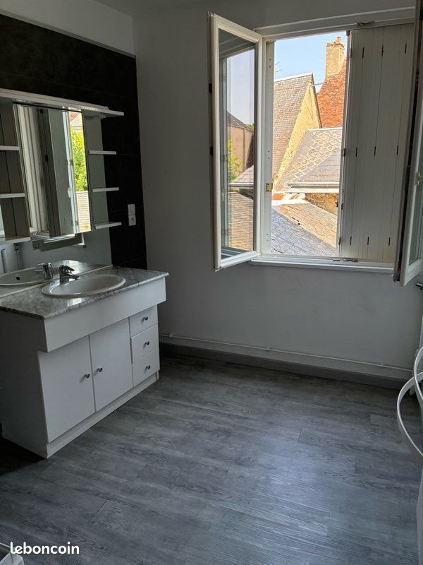 Appartement à louer, 80m², Saint-Gaultier