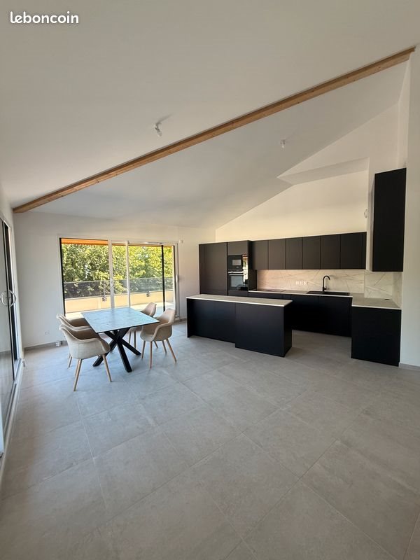 Appartement à louer, 86m², Yvoire