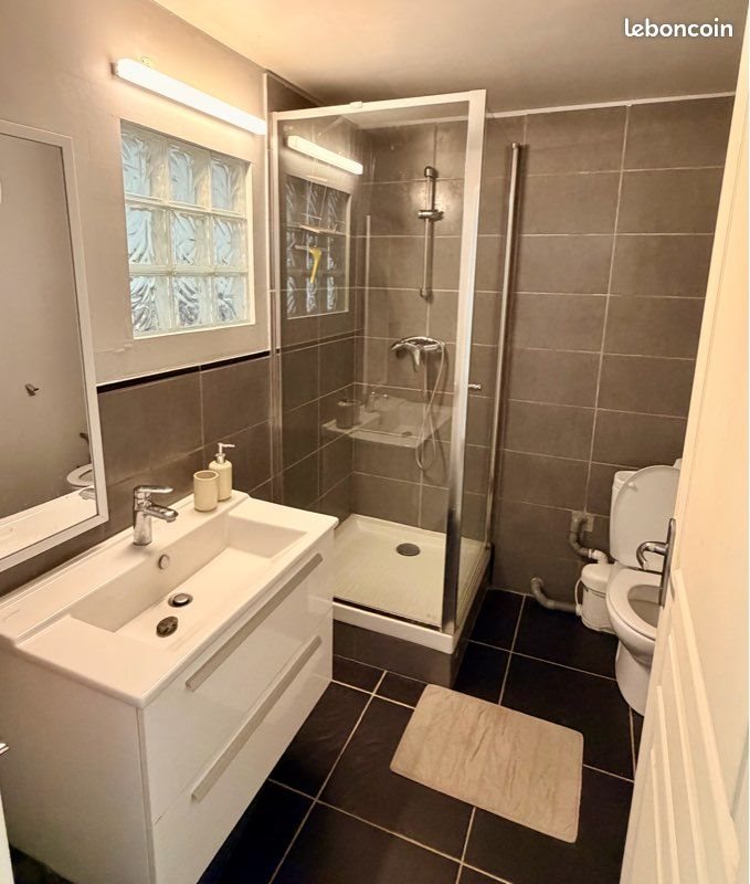 Appartement à louer, 40m², Alata