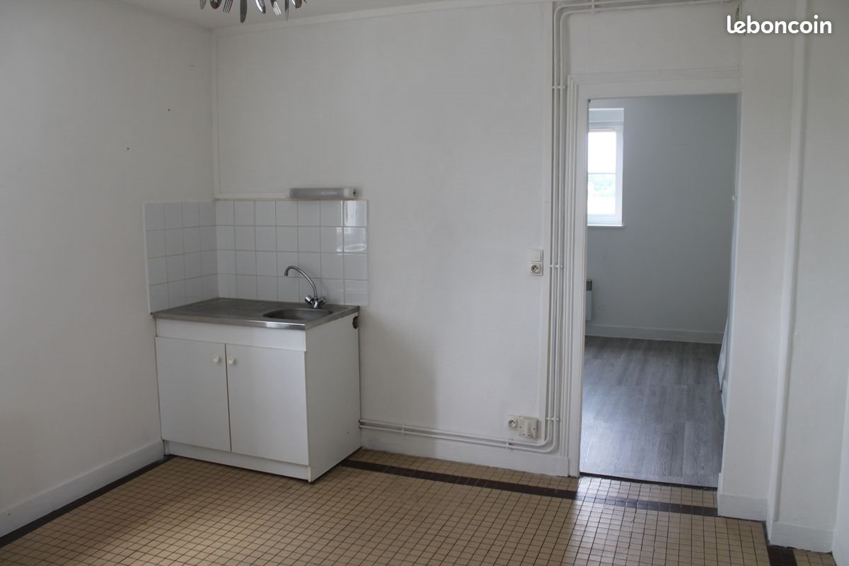 Appartement à louer, 65m², Sainte-Gauburge-Sainte-Colombe