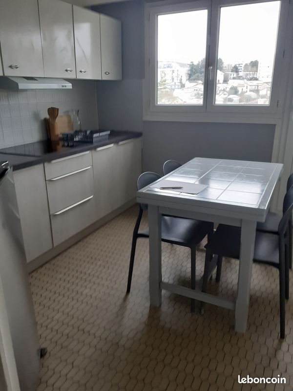 Appartement à louer, 47m², Saint-Etienne