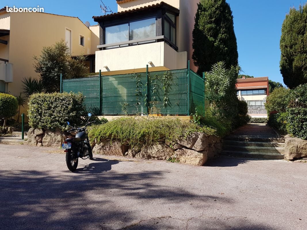 Appartement à louer, 19m², Fréjus