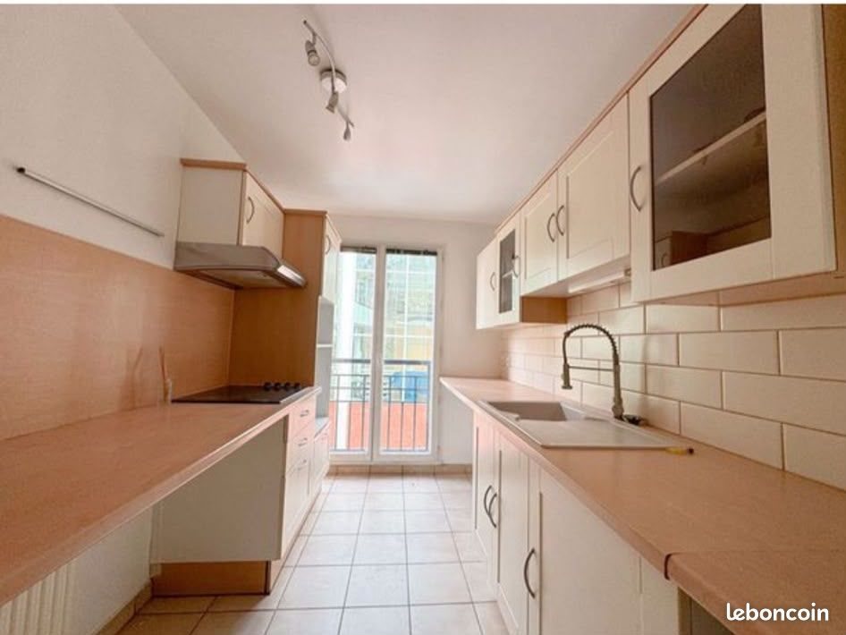 Appartement à louer, 67m², Châtillon