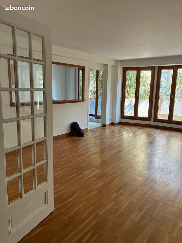 Appartement à louer, 101m², Pau