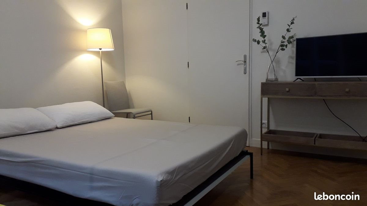 Appartement à louer, 30m², Courbevoie