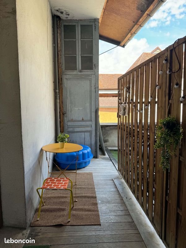 Appartement à louer, 130m², Arbois