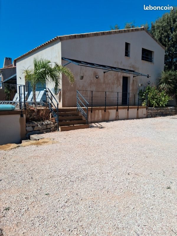 Maison à louer, 105m², Sainte-Anastasie-sur-Issole