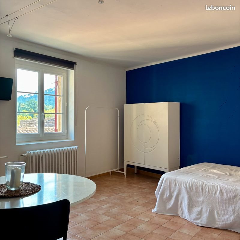 Appartement à louer, 24m², La Roque-d'Anthéron
