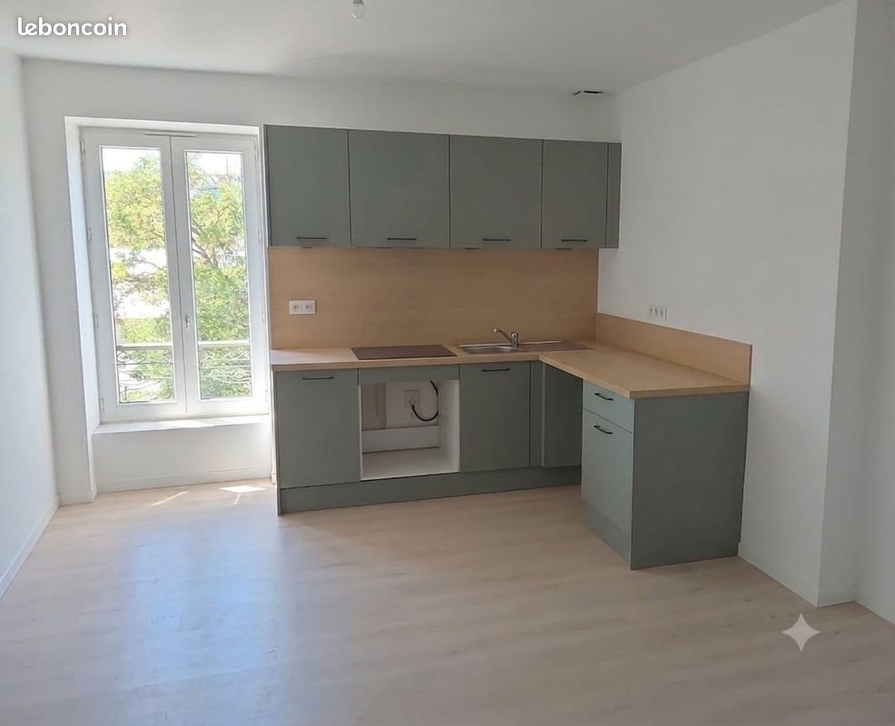 Appartement à louer, 37m², Sévérac-le-Château