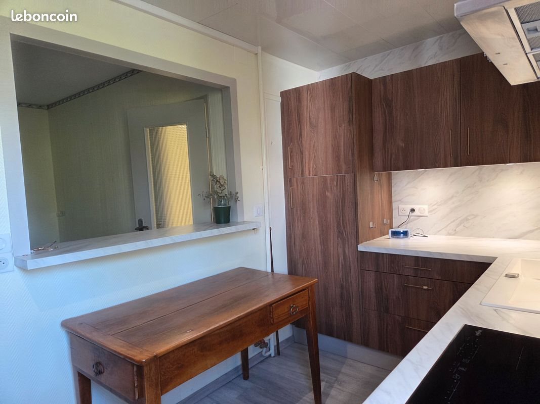 Appartement à louer, 84m², Aurillac
