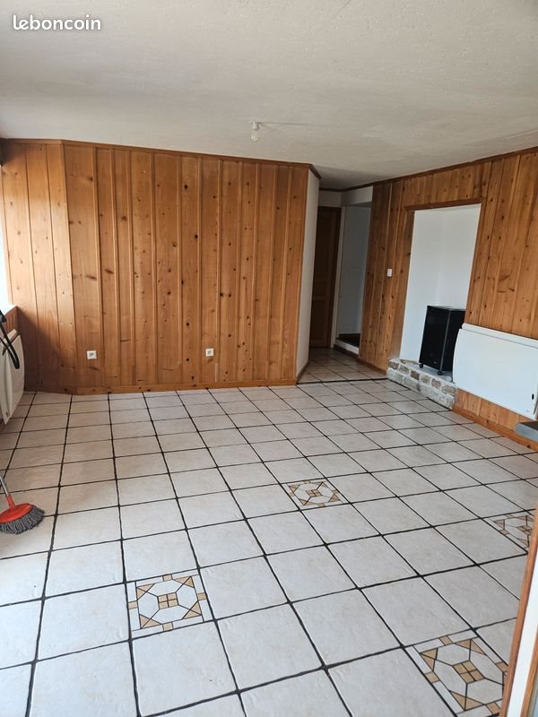 Appartement à louer, 65m², Fuans