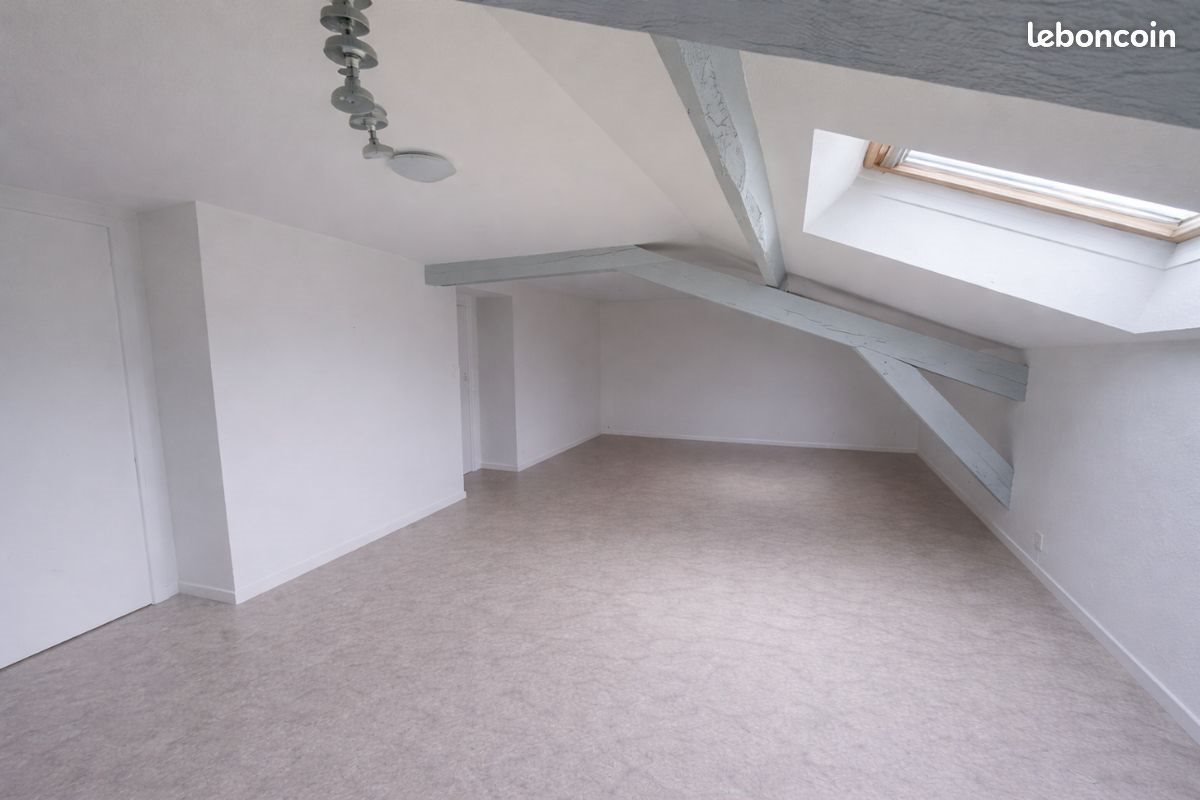 Appartement à louer, 46m², Aurillac