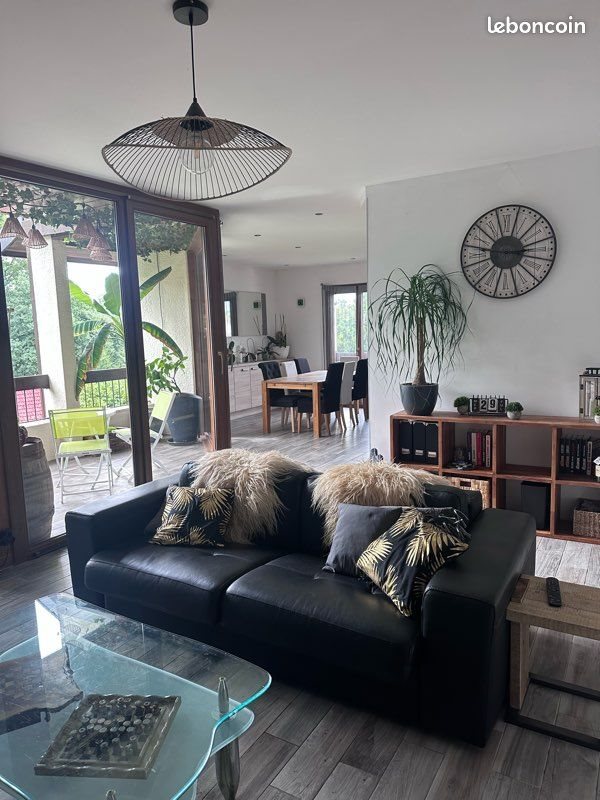 Appartement à vendre, 142m², Prévessin-Moëns