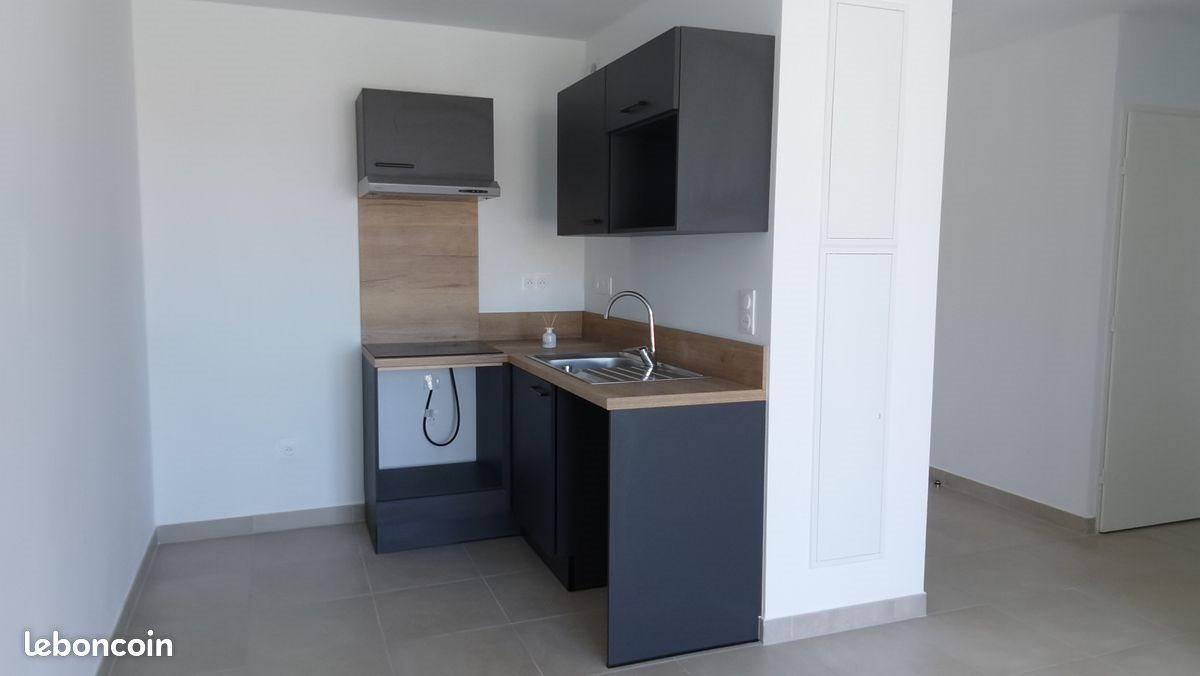 Appartement à louer, 60m², Nîmes