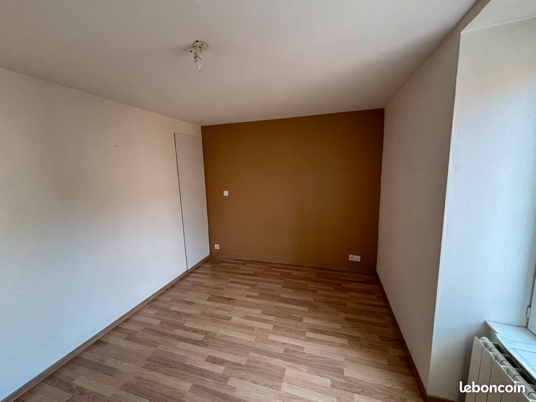 Maison à louer, 75m², Malintrat