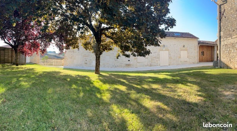 Maison à louer, 190m², Valdelaume