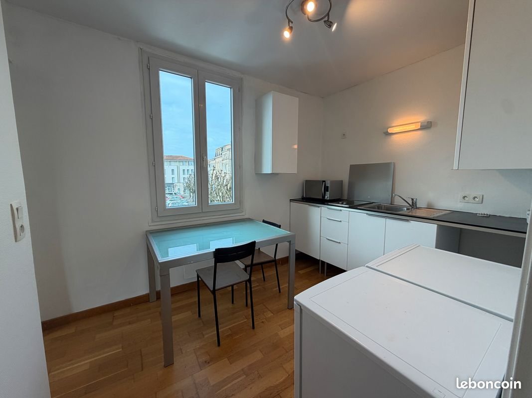 Appartement à louer, 33m², Niort