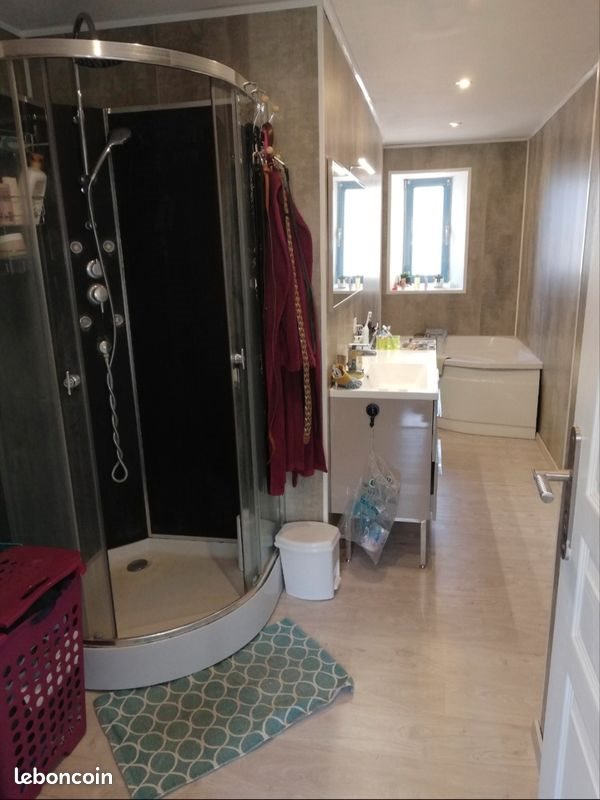 Appartement à louer, 90m², Fournets-Luisans