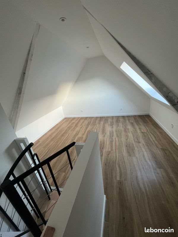 Maison à louer, 21m², Belle-Isle-en-Terre