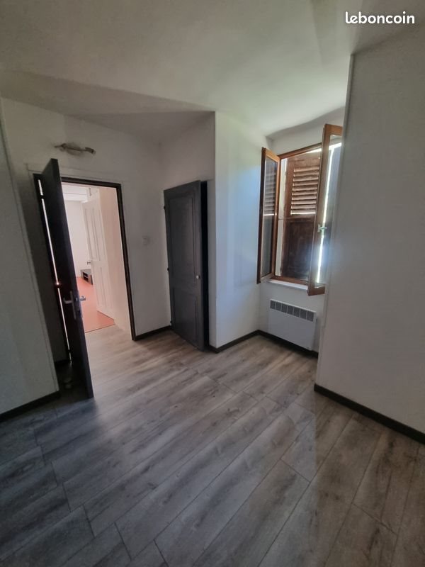 Appartement à louer, 34m², Saint-Pierre-d'Allevard