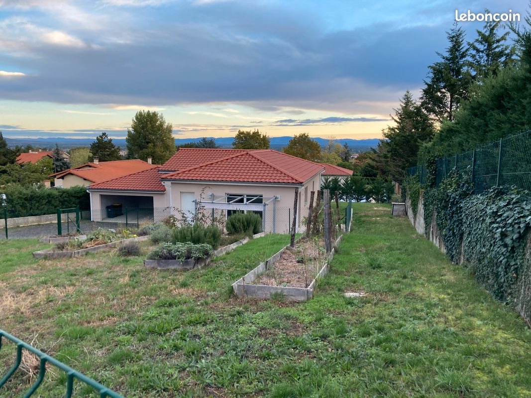 Maison à louer, 110m², Ecotay-l'Olme
