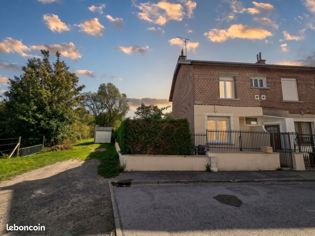 Maison à vendre, 107m², Rousies