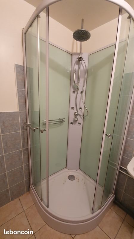 Appartement à louer, 76m², Oust