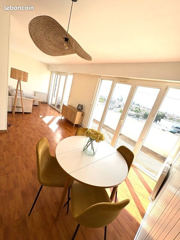 Appartement à louer, 47m², Bordeaux