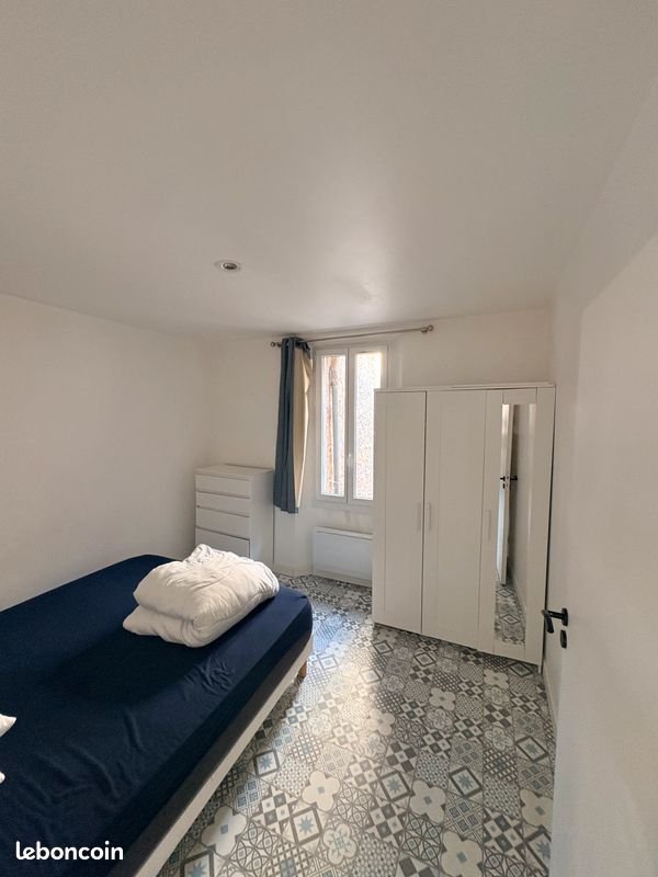 Appartement à louer, 381m², Gémenos