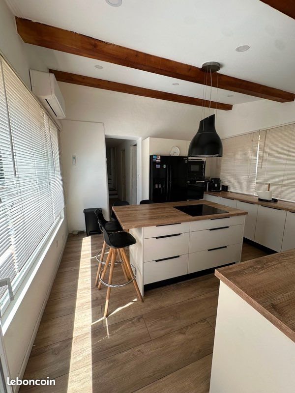 Maison à louer, 170m², Solliès-Toucas