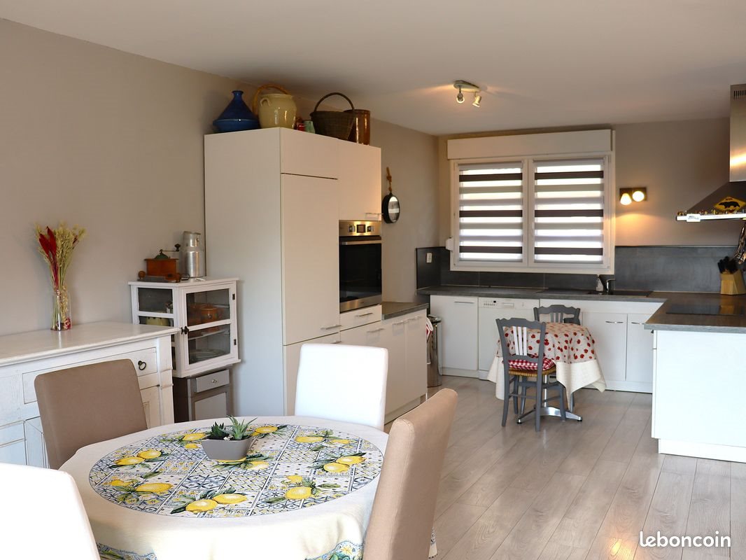 Appartement à vendre, 83m², Thoiry