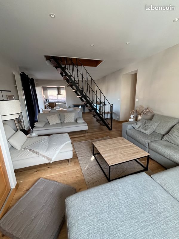 Appartement à louer, 160m², Bourg-en-Bresse